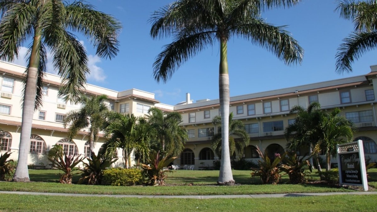 Crystal Bay Historic Bed & Breakfast Hotel