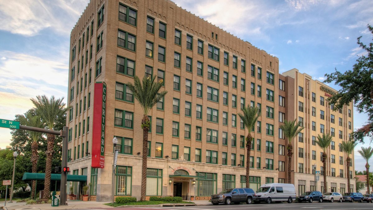 Courtyard by Marriott St. Petersburg/Downtown