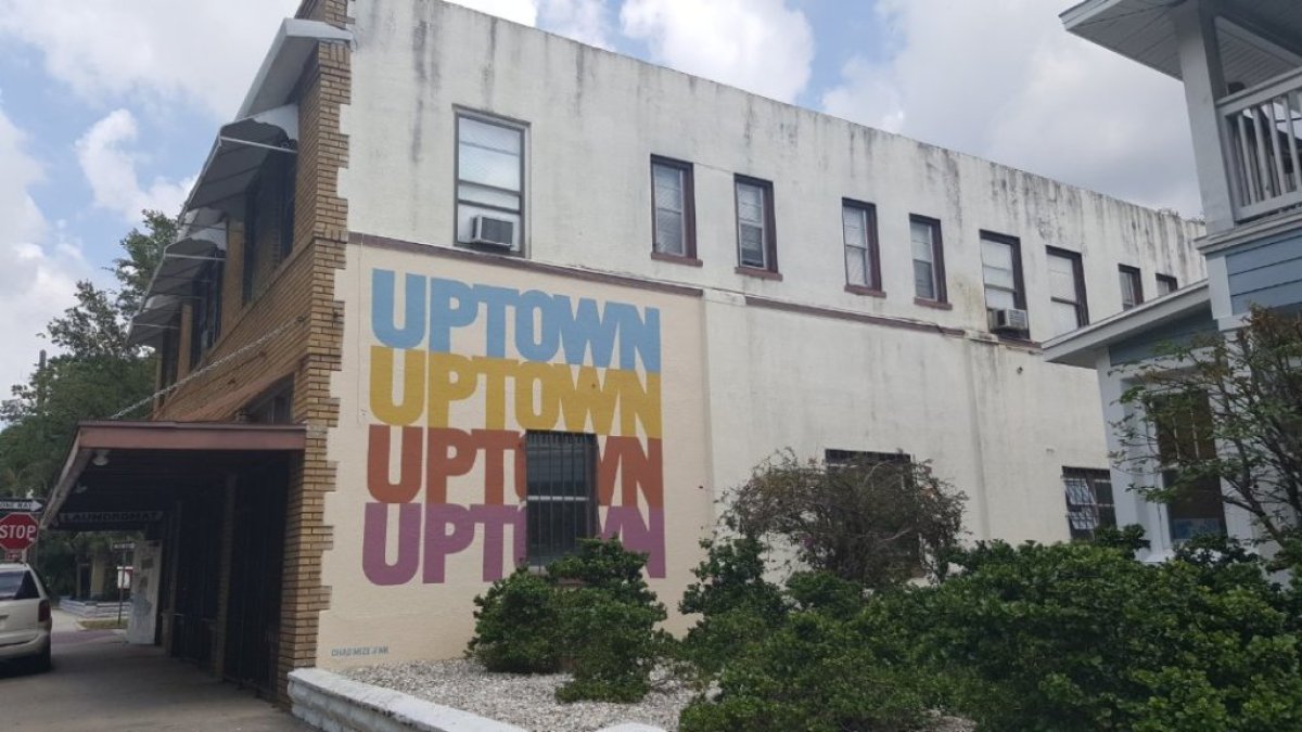 Uptown Laundromat Mural