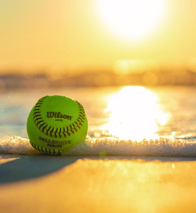 Wilson Collegiate Series Softball at the Beach